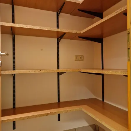 Apartmán Ruhige Lage - 7 Betten - 2 Wc - Ust Ausweisbar - Netflix - Youtube Premium - Bosch Waschmaschinen Und Waeschetrockner *