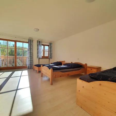 Apartment Ruhige Lage Schnelles Internet 100 Mbits Netflix Lg Tv 4k 55