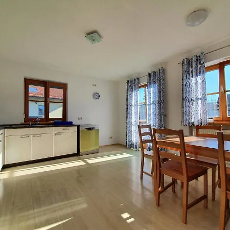Apartment Ruhige Lage Schnelles Internet 100 Mbits Netflix Lg Tv 4k 55