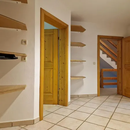 Ruhige Lage - 7 Betten - 2 Wc - Ust Ausweisbar - Netflix - Youtube Premium - Bosch Waschmaschinen Und Waeschetrockner Apartman *
